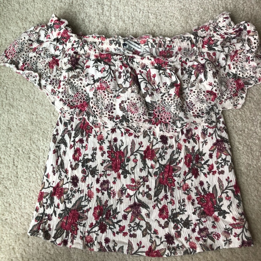 American Eagle top